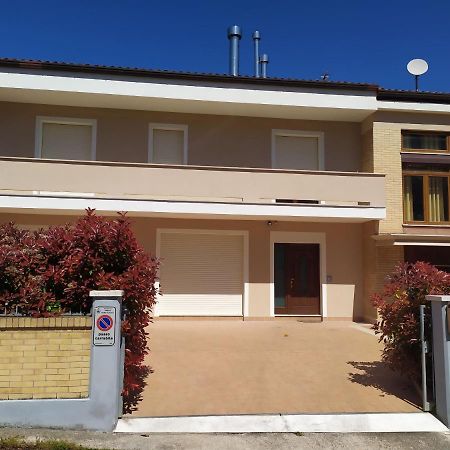 Casa Rossella Daire Porto SantʼElpidio Dış mekan fotoğraf